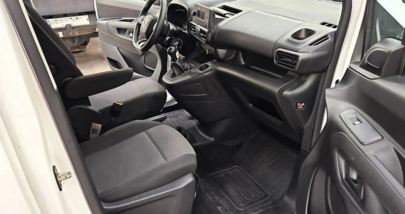 Toyota Proace City cena 72900 przebieg: 72640, rok produkcji 2021 z Nasielsk małe 352